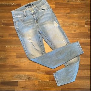 Wallflower distress cropped jeans